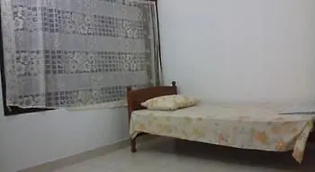 Mazz Homestay Bed & Breakfast